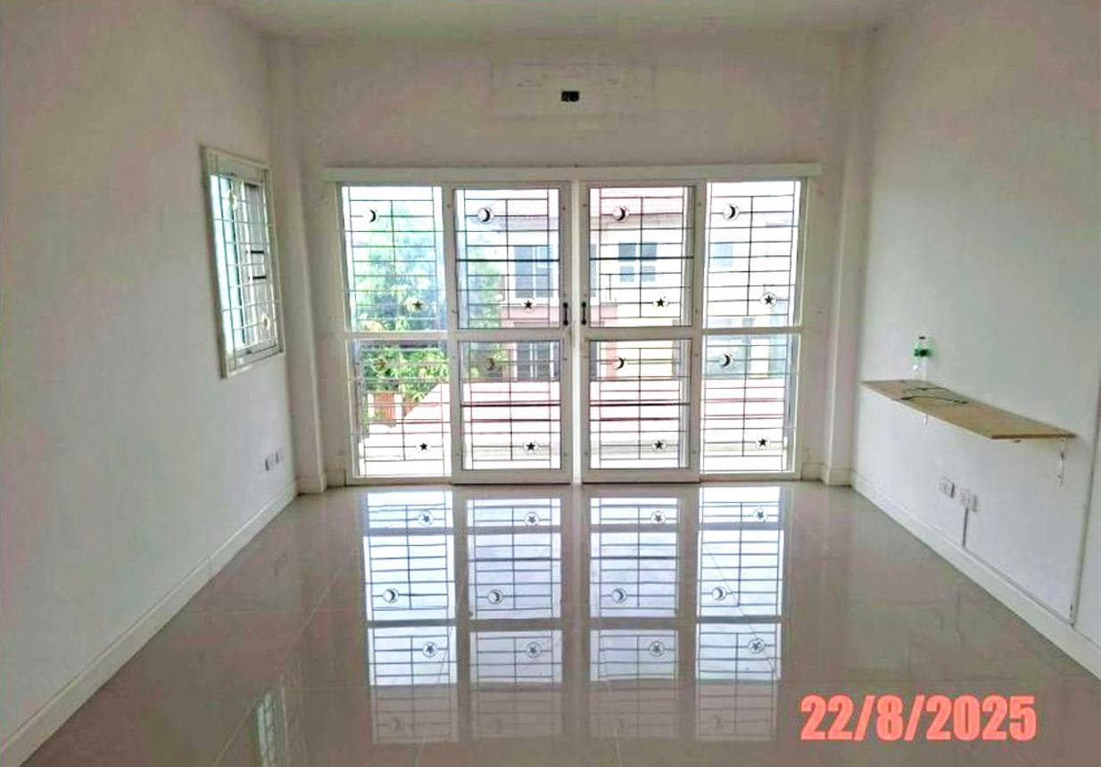 บ้านเดี่ยว จิรกานต์ 2 บางบัวทอง - ไทรน้อย นนทบุรี 3 ห้องนอน 2 ห้องน้ำ พื้นที่ 148.2 ตร.ม. บนที่ดิน 52.4 ตร.ว. ทำเลดีติดถนนใหญ่ เดินทางสะดวก ราคาคุ้มค่า