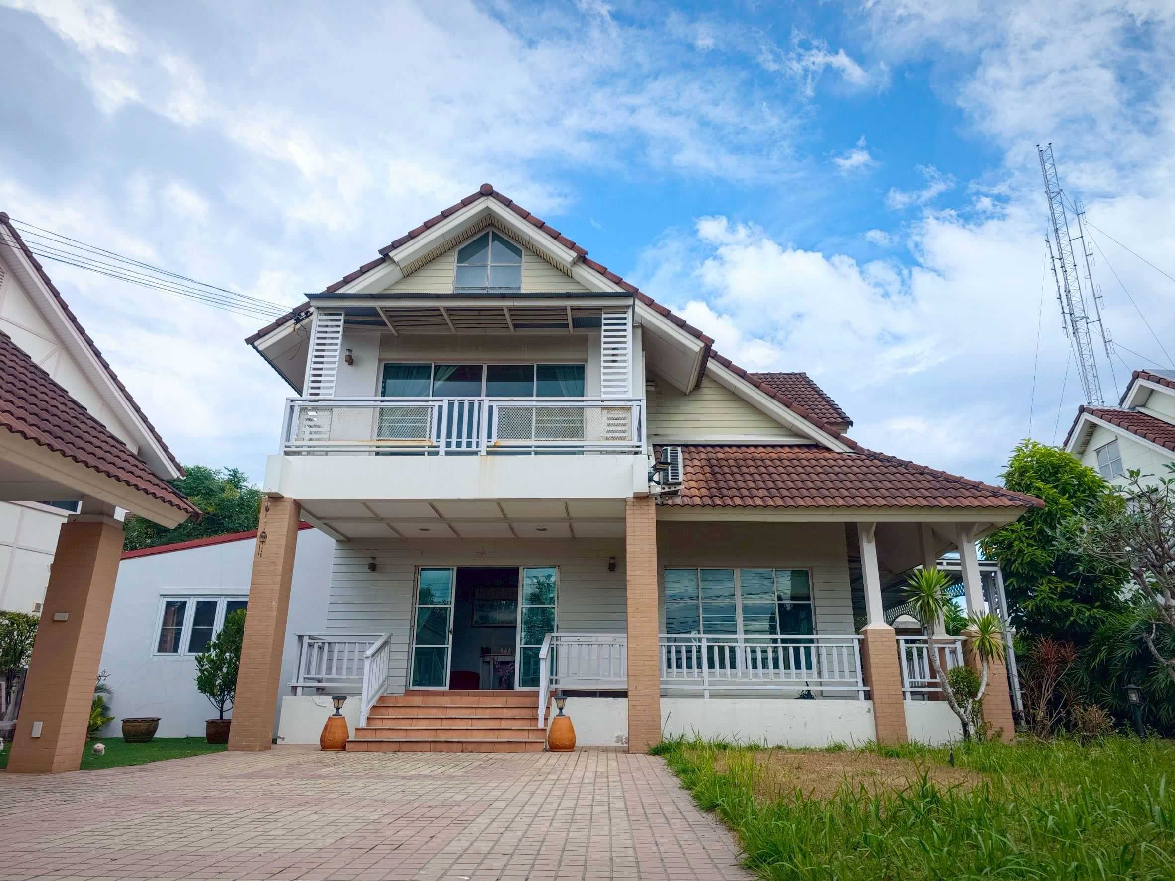 ขายพร้อมผู้เช่า บ้านเดี่ยว Country Home 3 Sriracha Chonburi (คันทรีโฮม 3 ศรีราชา ชลบุรี) 159 ตรว 168 ตรม 4 นอน ใกล้ มอเตอร์เวย์