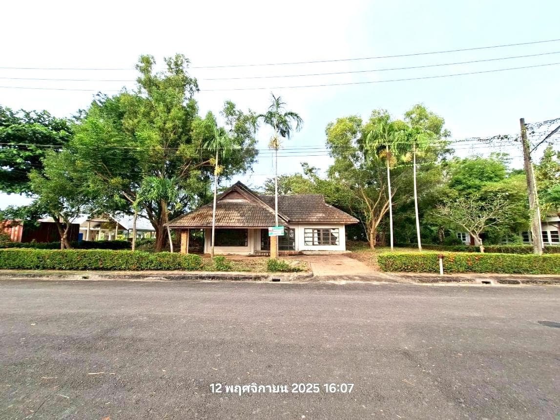 บ้านเดี่ยว ร็อคการ์เด้น บีช กร่ำ แกลง ระยอง 1 ห้องนอน 1 ห้องน้ำ พื้นที่ 120 ตร.ม. บนที่ดิน 9.8 ตร.ว. บ้านพักตากอากาศบรรยากาศชายทะเลทำเลระยอง ราคาพิเศษ 4.4 ล้าน