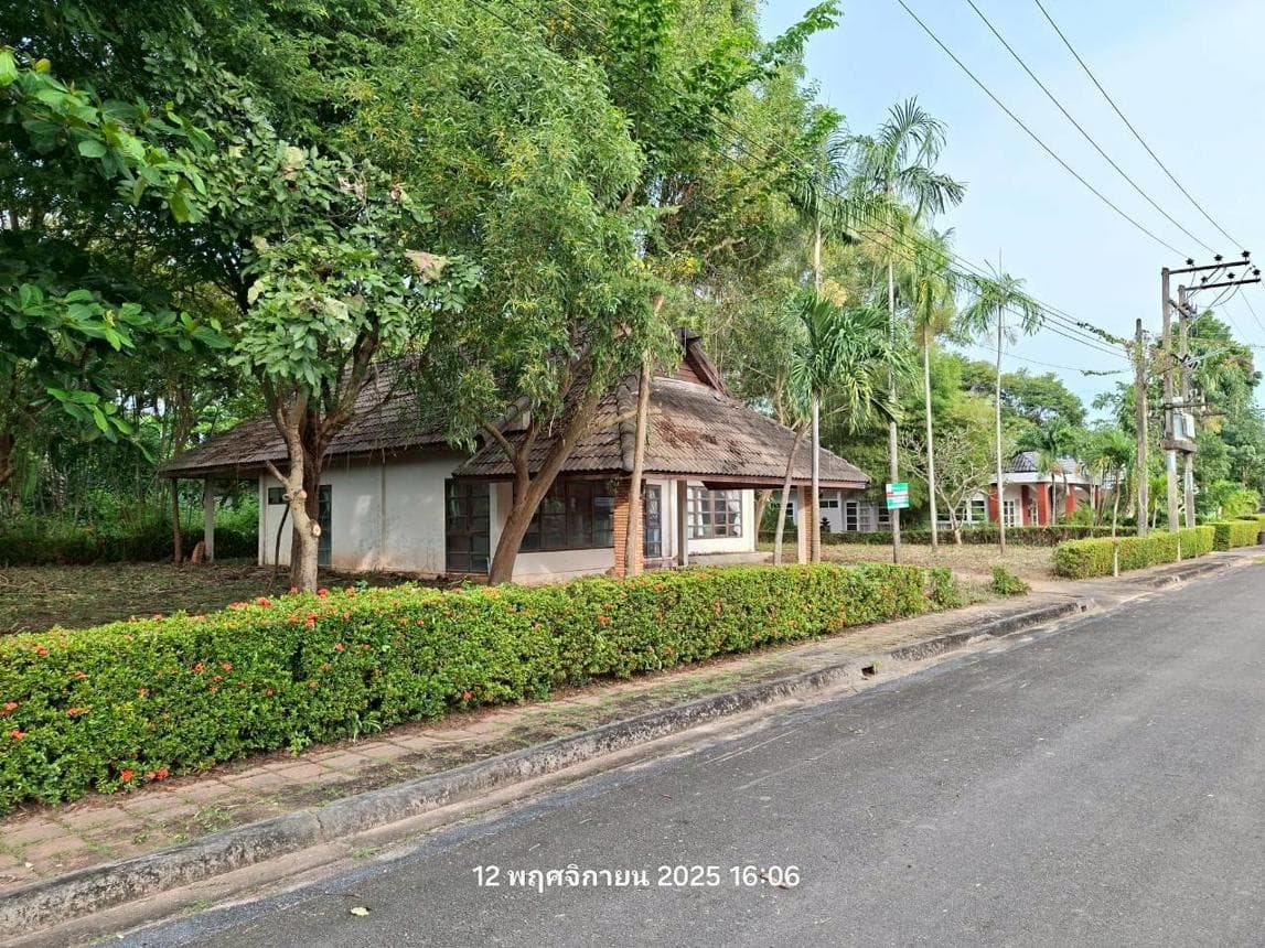 บ้านเดี่ยว ร็อคการ์เด้น บีช กร่ำ แกลง ระยอง 1 ห้องนอน 1 ห้องน้ำ พื้นที่ 120 ตร.ม. บนที่ดิน 9.8 ตร.ว. บ้านพักตากอากาศบรรยากาศชายทะเลทำเลระยอง ราคาพิเศษ 4.4 ล้าน