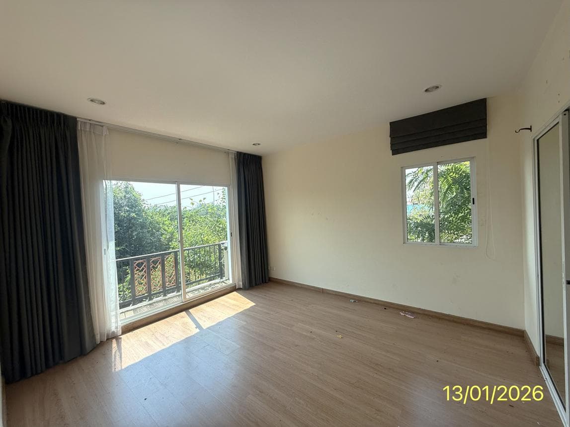 บ้านเดี่ยว ภัสสร ไพรด์ ปิ่นเกล้า - วงแหวน ศาลากลาง บางกรวย นนทบุรี 3 ห้องนอน 2 ห้องน้ำ พื้นที่ 123 ตร.ม. บนที่ดิน 46.8 ตร.ว. ทำเลศักยภาพใกล้ทางด่วนและรถไฟฟ้า ราคาพิเศษเพียง 4 ล้าน