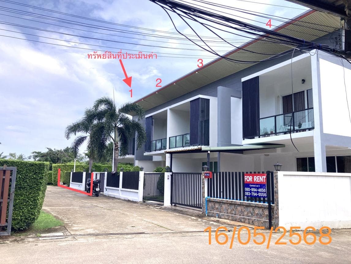 ขายทาวน์เฮ้าส์ เมืองภูเก็ต ทำเลกะรน 3 ห้องนอน 3 ห้องน้ำ พื้นที่ใช้สอย 135 ตร.ม. บนที่ดิน 47 ตร.ว. ใกล้แหล่งท่องเที่ยว