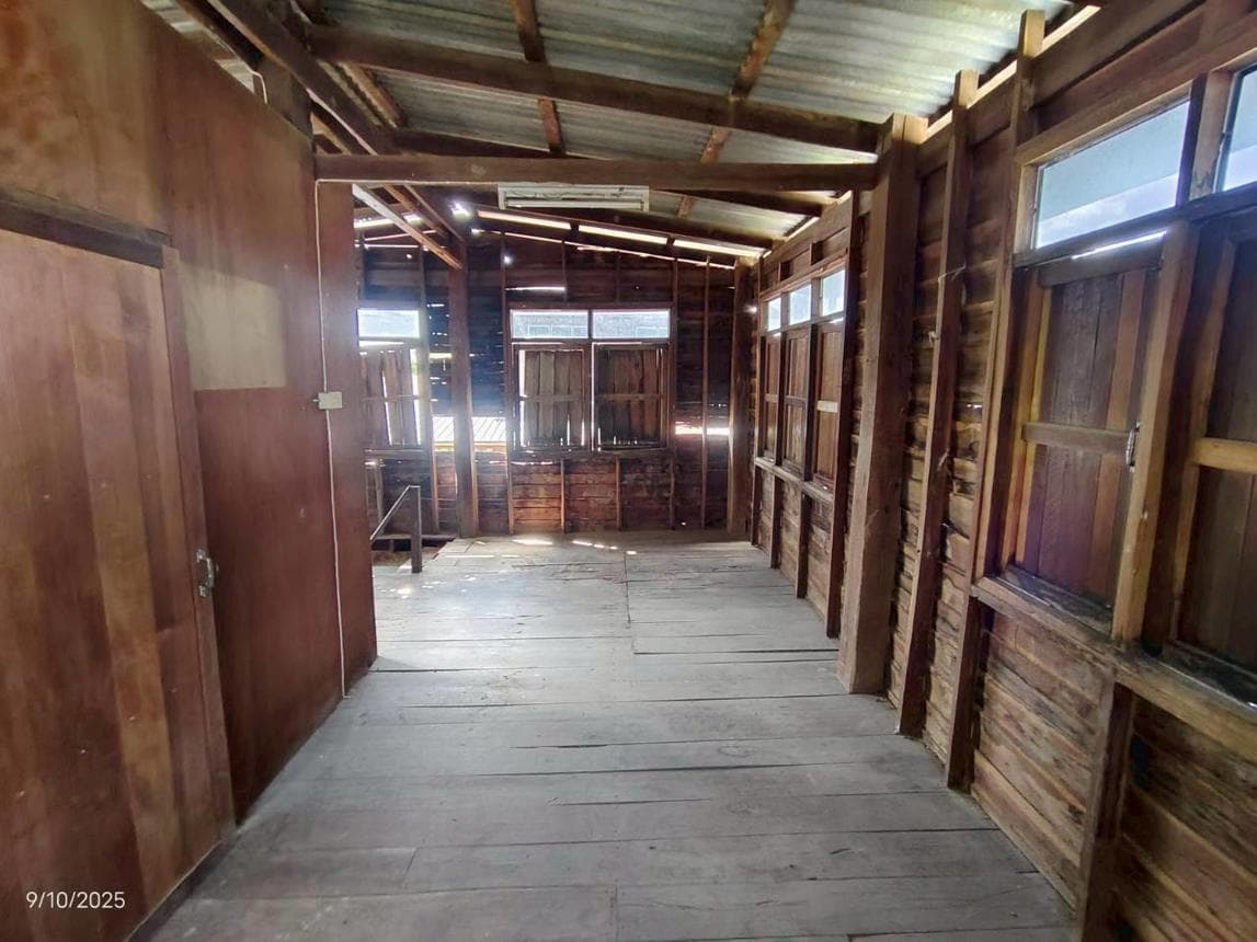ขายบ้านเดี่ยว ศรีบุญเรือง หนองบัวลำภู ทำเลหนองแก เนื้อที่ 63 ตร.ว. พื้นที่ใช้สอย 128.25 ตร.ม. 2 ห้องนอน 1 ห้องน้ำ สภาพดี พร้อมอยู่