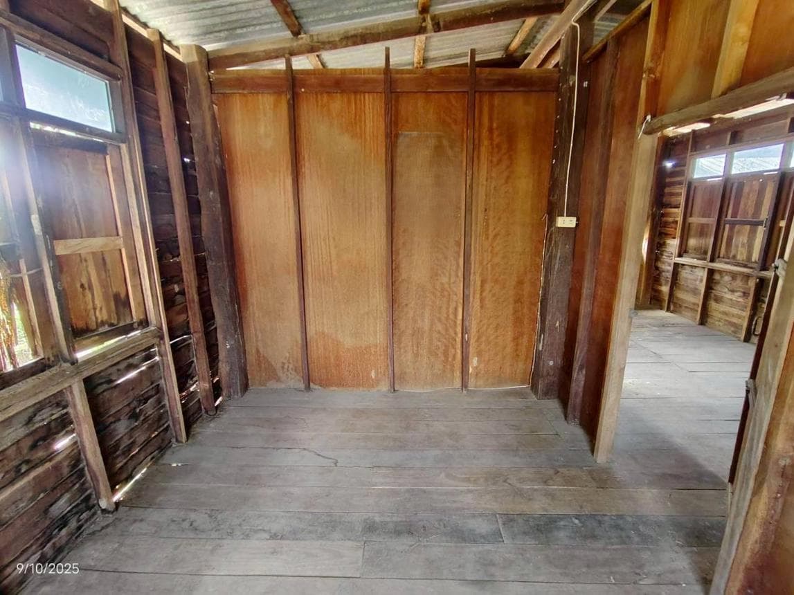 ขายบ้านเดี่ยว ศรีบุญเรือง หนองบัวลำภู ทำเลหนองแก เนื้อที่ 63 ตร.ว. พื้นที่ใช้สอย 128.25 ตร.ม. 2 ห้องนอน 1 ห้องน้ำ สภาพดี พร้อมอยู่