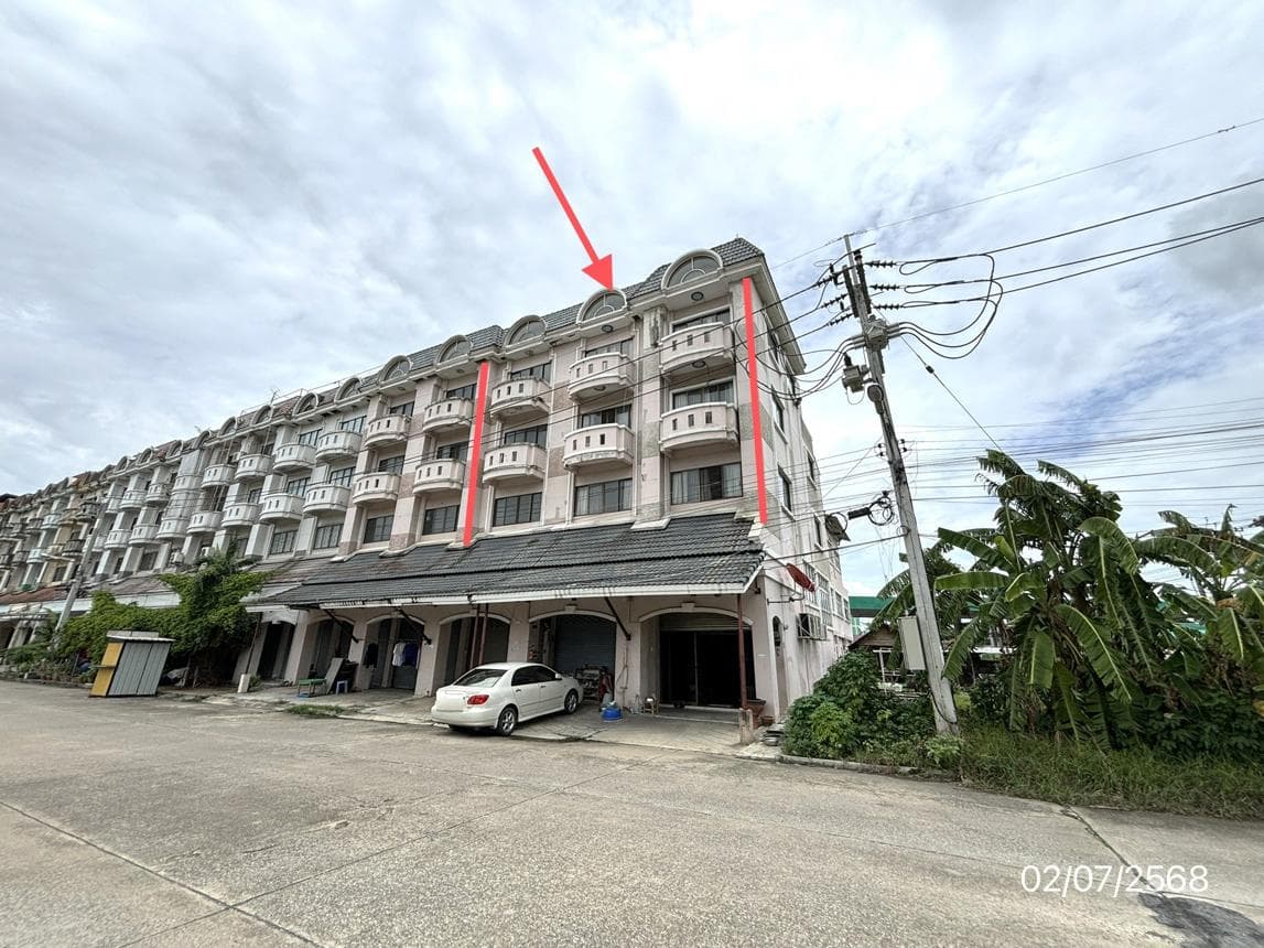 ขายอาคารพาณิชย์โครงการใหญ่พิเศษ พื้นที่ใช้สอย 816 ตร.ม. 12 ห้องน้ำ โครงการกฤษดา ซิตี้ กอล์ฟฮิลล์ 26 ทำเลดี นครชัยศรี นครปฐม
