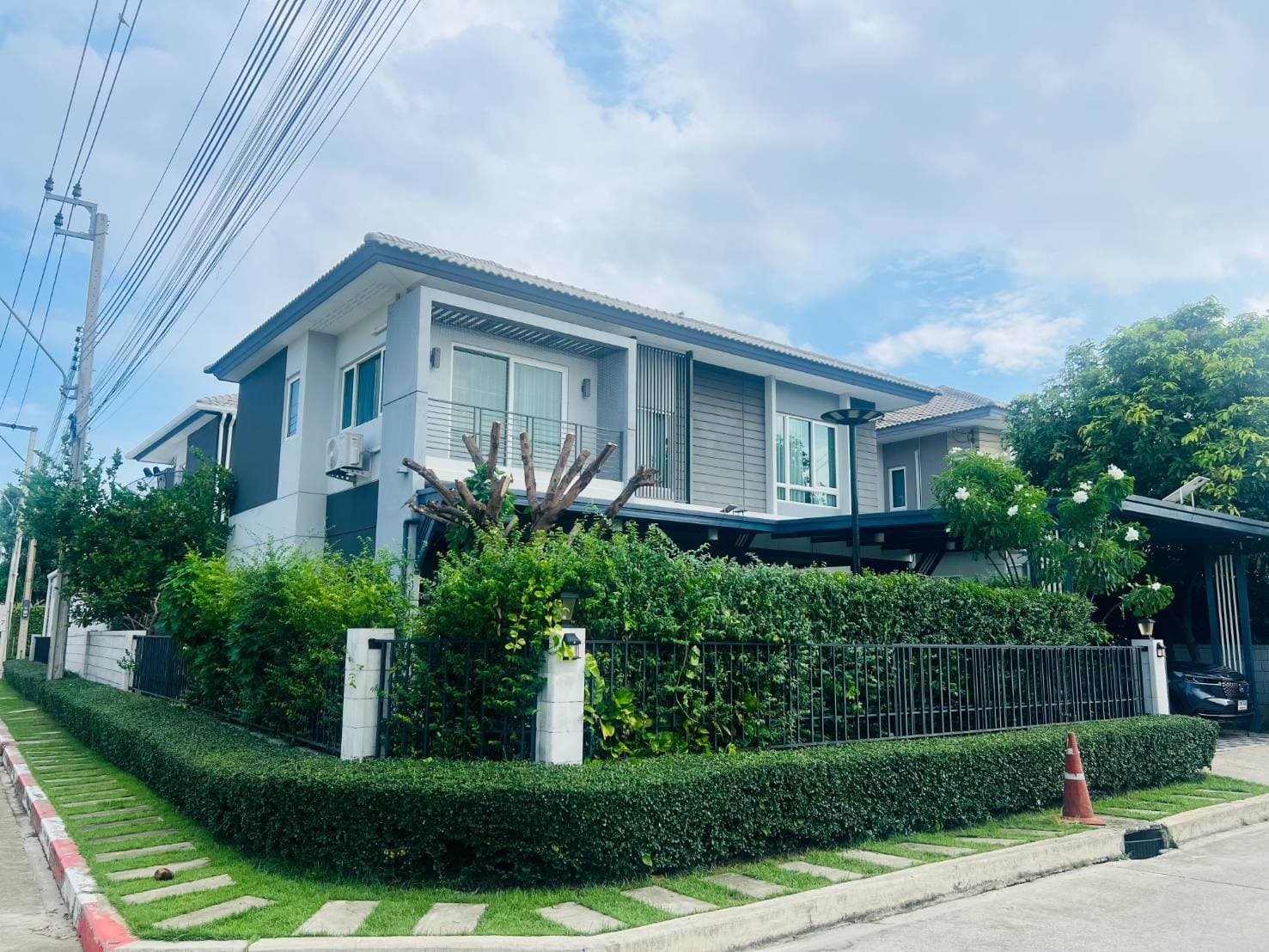 ขาย บ้านเดี่ยว CENTRO สุขสวัสดิ์ - พระราม 3 67 ตรว 4 นอน 3 น้ำ จอดรถได้ 4 คัน