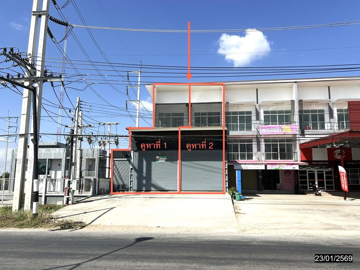อาคารพาณิชย์ ในเมือง เมืองชัยภูมิ 3 ห้องนอน 4 ห้องน้ำ พื้นที่กว้าง 567 ตร.ม. บนที่ดิน 75.1 ตร.ว. ทำเลศักยภาพใจกลางเมือง แหล่งเศรษฐกิจและย่านการค้า ราคา 10.68 ล้าน