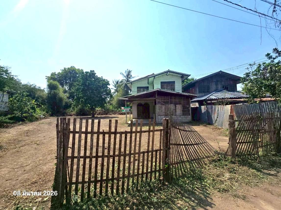 บ้านเดี่ยว ท่าไม้ พรานกระต่าย กำแพงเพชร 2 ห้องนอน 2 ห้องน้ำ พื้นที่ 136.5 ตร.ม. ทำเลสงบ พื้นที่ใช้สอยกว้างขวาง ราคาคุ้มค่าเพียง 7.02 แสน
