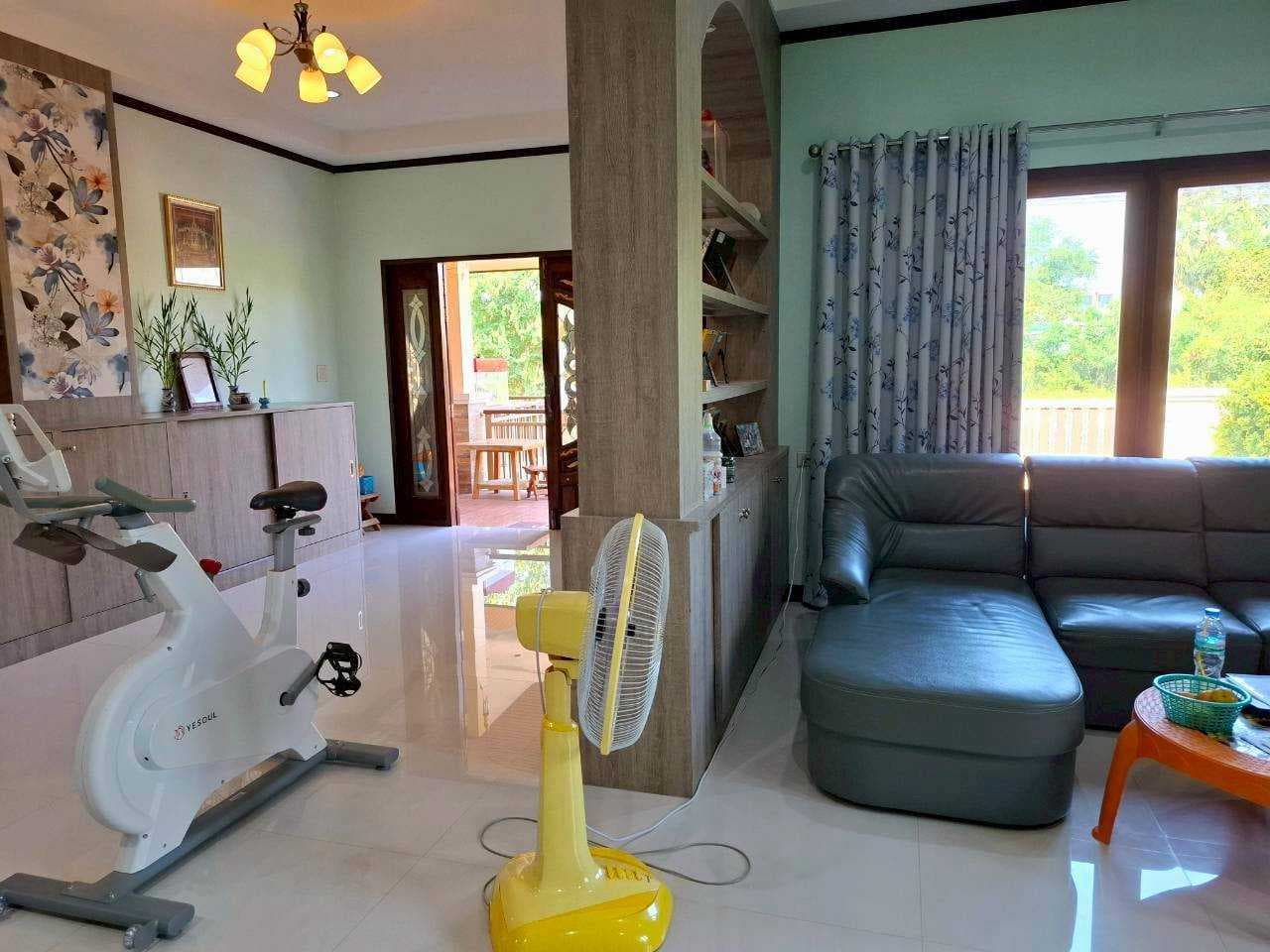 ขายที่ดินพร้อมสิ่งปลูกสร้าง อพาร์ทเม้นท์ + บ้านเดี่ยว เนื้อที่รวม 1 ไร่ 39 ตารางวา ในอำเภอบ้านลาด จังหวัดเพชรบุรี ราคา 19,000,000 บาท