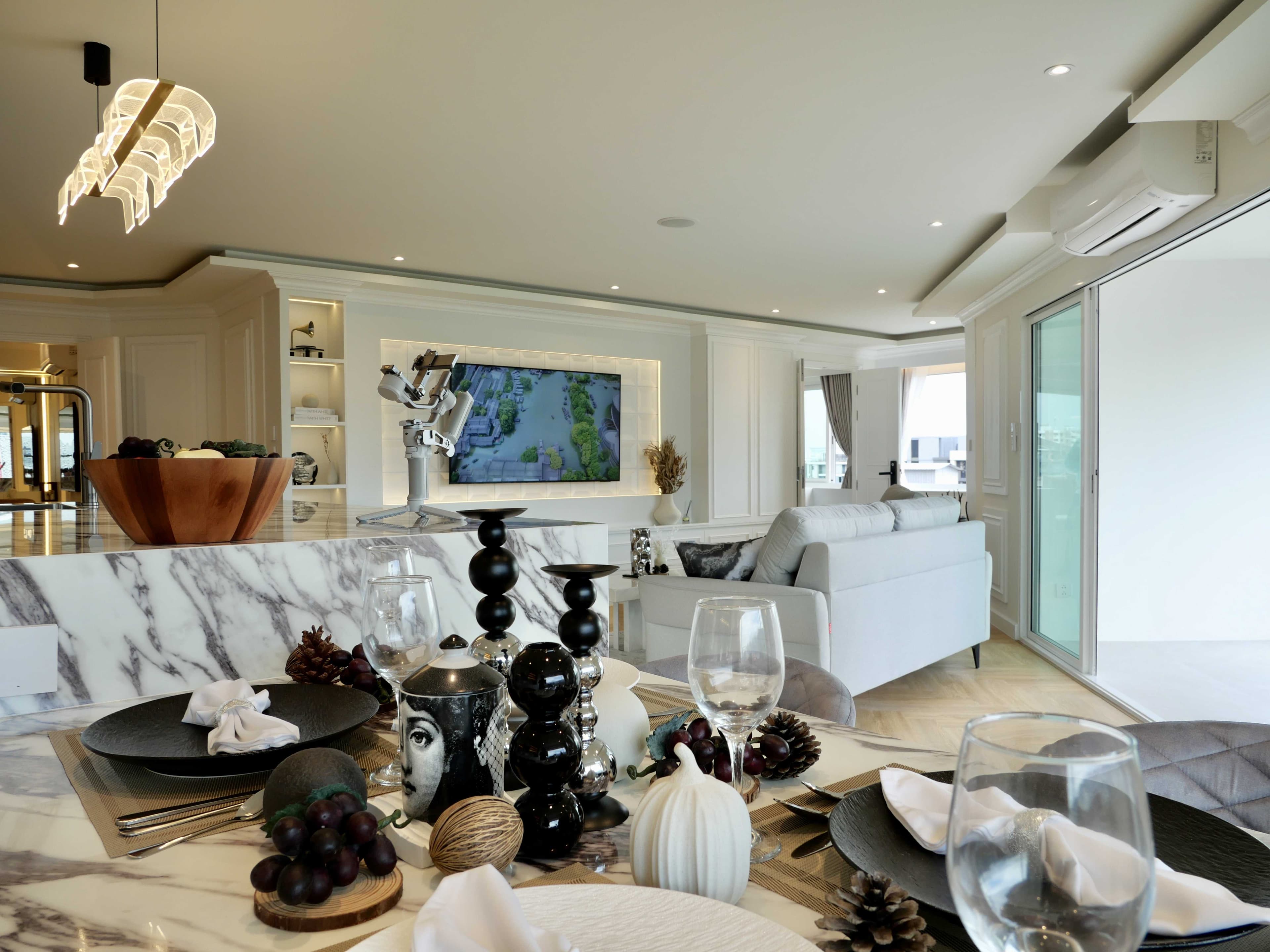 Panoramic Doi Suthep View Luxury Smart Home Condo at Chiang Mai
