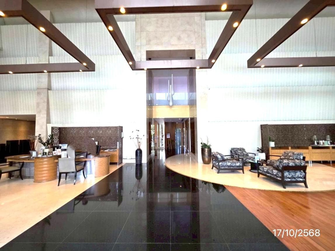 ขายคอนโดหรู เออร์บานา สาทร (Urbana Sathorn) 2 ห้องนอน 114.57 ตร.ม. ทำเลทอง CBD สาทรใต้ ใกล้ BTS