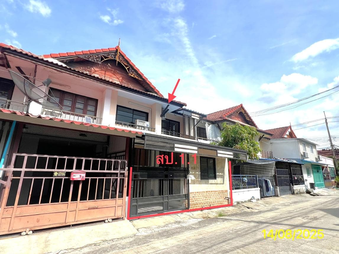 ทาวน์เฮ้าส์ พฤกษา 3 พิมลราช บางบัวทอง นนทบุรี 4 ห้องนอน 2 ห้องน้ำ พื้นที่ 111 ตร.ม. ทำเลชุมชนน่าอยู่ เดินทางสะดวกด้วยรถสาธารณะ ราคาพิเศษ 1.7 ล้าน