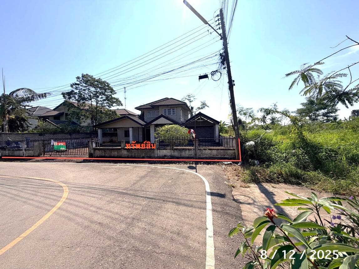 ขายบ้านเดี่ยว ป่าแดด เมืองเชียงใหม่ เชียงใหม่ พื้นที่ 12.6 ตร.ว. พื้นที่ใช้สอย 261.5 ตร.ม. 6 ห้องนอน 2 ห้องน้ำ