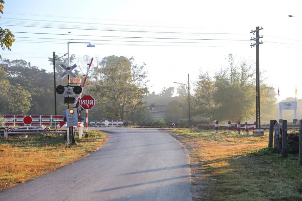 “วีริศ” ผู้ว่าการรถไฟฯ เร่งแก้ปัญหาอุบัติเหตุ “ทางลักผ่าน” ลดบาดเจ็บ-สูญเสีย สั่งปิดแล้ว 107 แห่ง