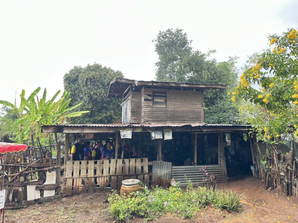 S 33742948 0