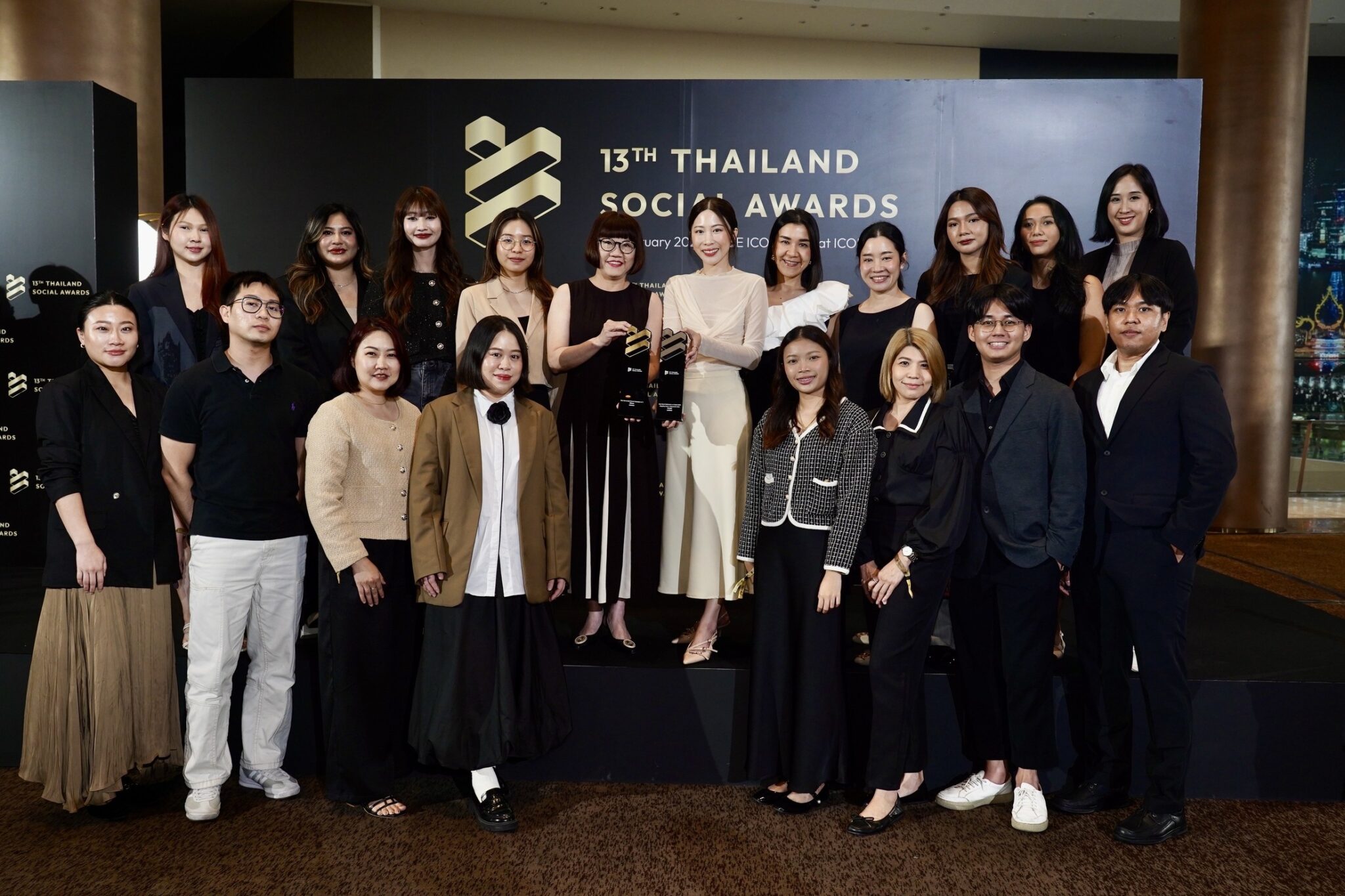 4.ไอคอนสยาม คว้ารางวัลชนะเลิศ Best Community Focused Campaign On X