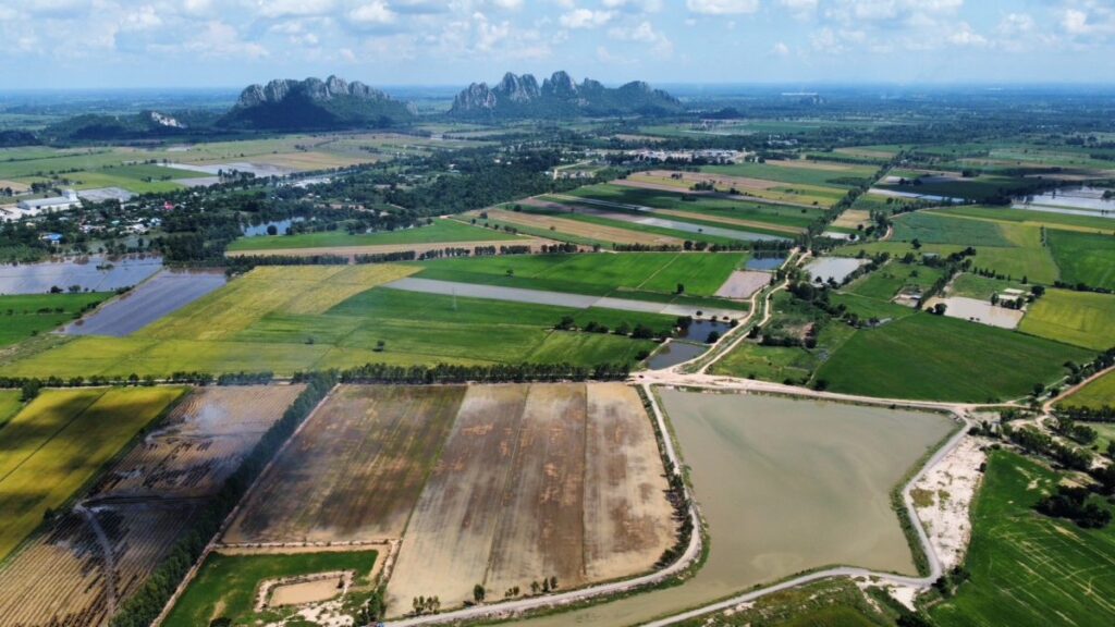 สายธารพลิกผืนดิน ฟื้นชีวิตราษฎรไทย ด้วยโครงการในพระราชดำริ