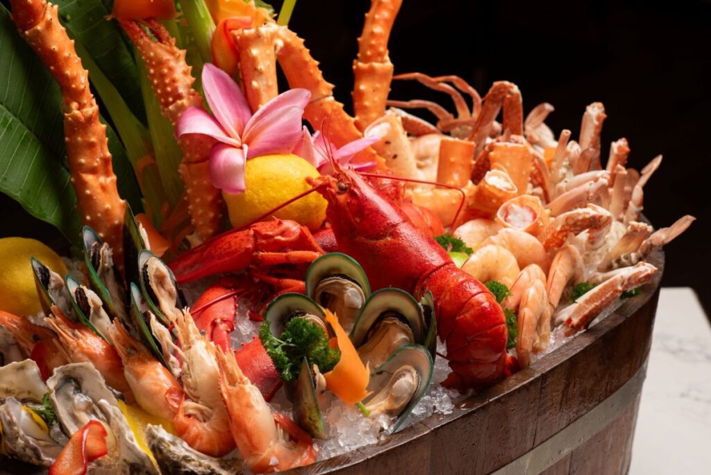 พบกับความสดใหม่ของอาหารทะเลคุณภาพกับบุฟเฟ่ต์มื้อค่ำสุดพรีเมี่ยม ที่ โรงแรม อินเตอร์คอนติเนนตัล กรุงเทพฯ