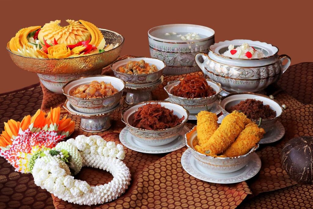 “ข้าวแช่คลายร้อน” ที่ดิเอมเมอรัลด์ ค็อฟฟี่ช็อพ