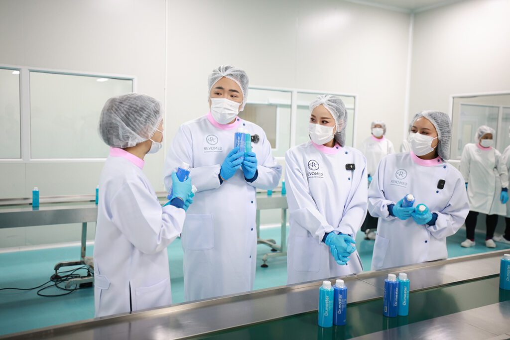 “มดดำ-หนิง ปณิตา” นำทีมเยี่ยมชมโรงงานผลิต “Dr.master” เสริมความมั่นใจผู้บริโภค การันตีคุณภาพระดับสากลจาก “รีโว่เมด กรุ๊ป”