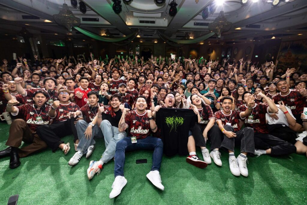 “NRsportsRadio” แฟนมิตติ้งแรก เกินต้าน! ฮากระจาย ซึ้งทะลัก มันส์จัดเต็ม เซอร์ไพรส์ไม่ยั้ง!