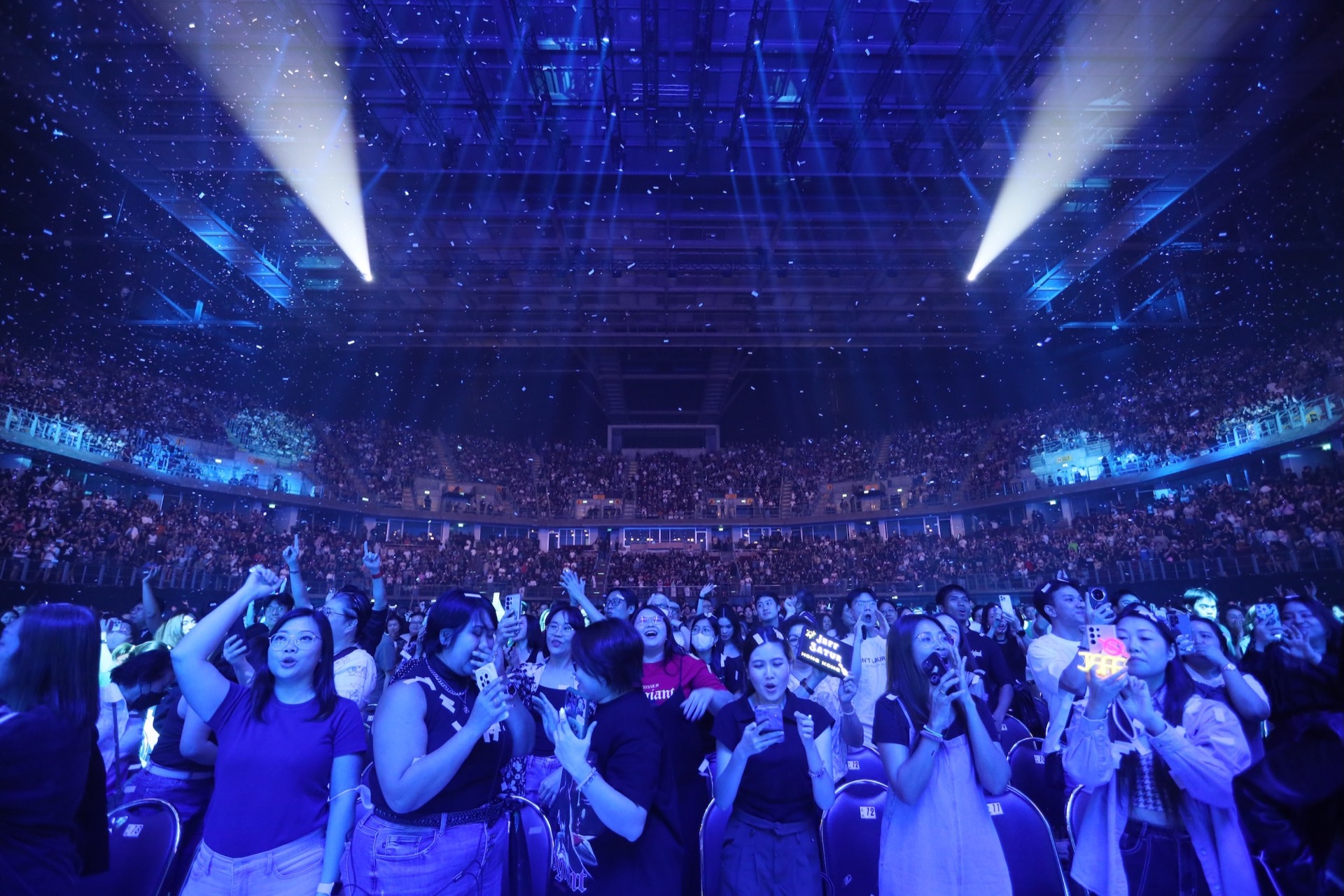 05.ปรากฏการณ์ความสุขให้ผู้ชมกว่า 10,000 คน