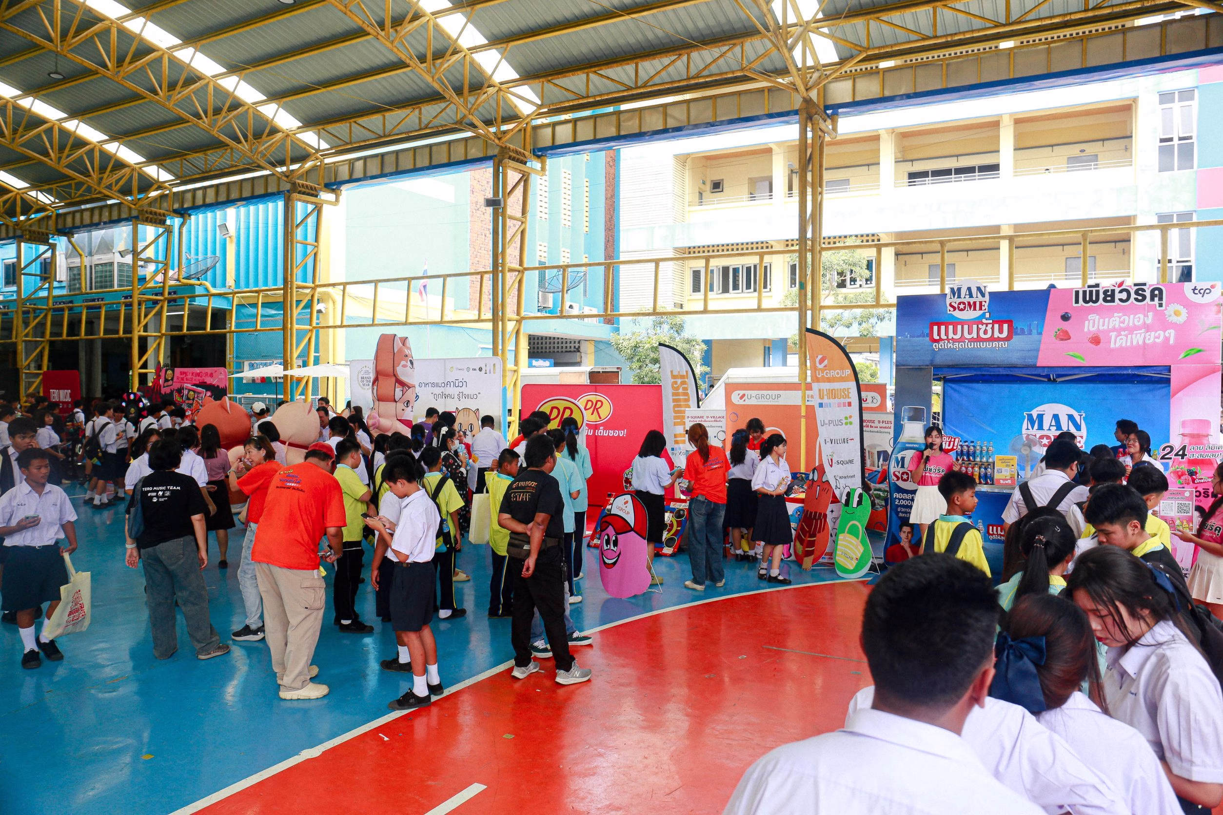 18 Pr School Tour
