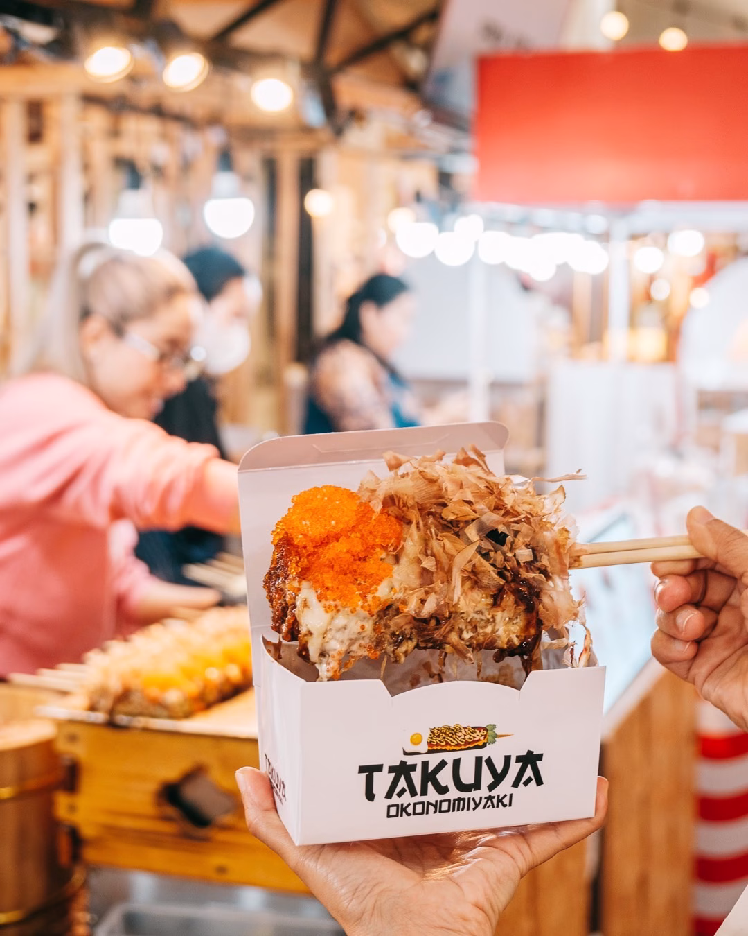 5] Okonomiyaki Takuya พิซซ่าญี่ปุ่นแบบพันไม้
