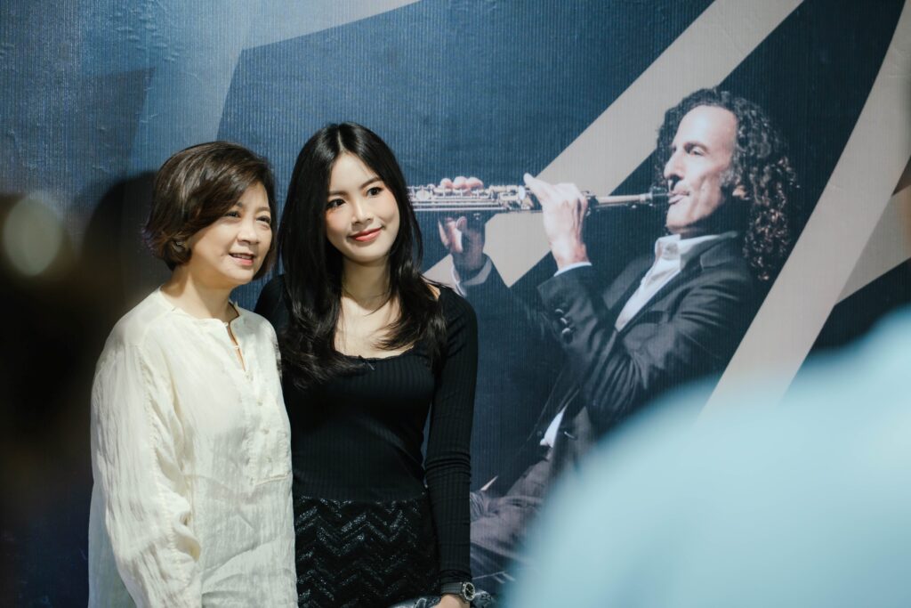 หูเคลือบทอง!! “kenny G” เปิดทัวร์เอเชียที่เมืองไทย!! บรรเลงเพลงฮิตชุดใหญ่ให้แฟน ๆ ฟินเต็มอิ่มตลอด 2 ชั่วโมงเต็ม!!