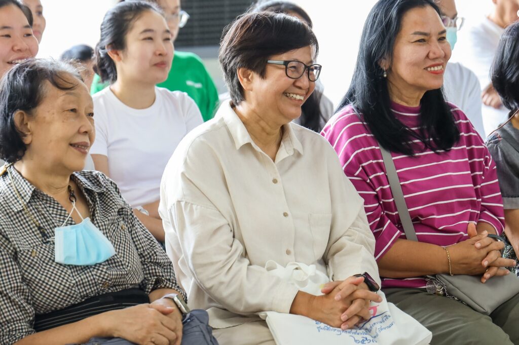 หยุดพัก… มอง ‘คุณค่าชีวิต’ ด้วยหัวใจแห่งความกตัญญู กับกิจกรรมธรรมะในสวน ณ สวนเบญจกิติ