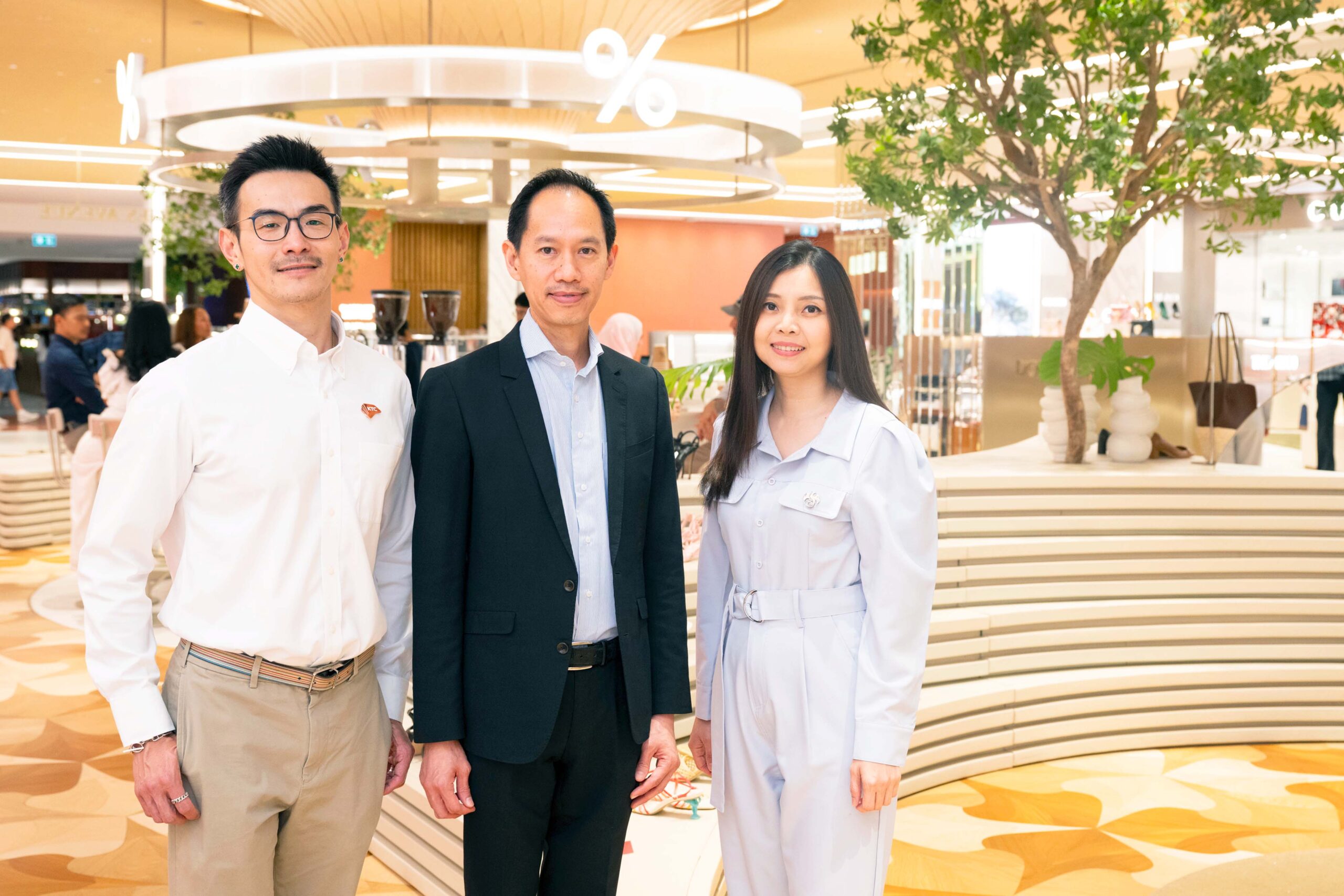 เคทีซี – ธนาคารกรุงไทย ผนึกห้างเซ็นทรัลชิดลม จัดกิจกรรมมอบประสบการณ์ช้อปปิ้ง ระดับเวิลด์คลาสแก่กลุ่มลูกค้ากรุงไทย ไพรเวท แบงก์กิ้ง