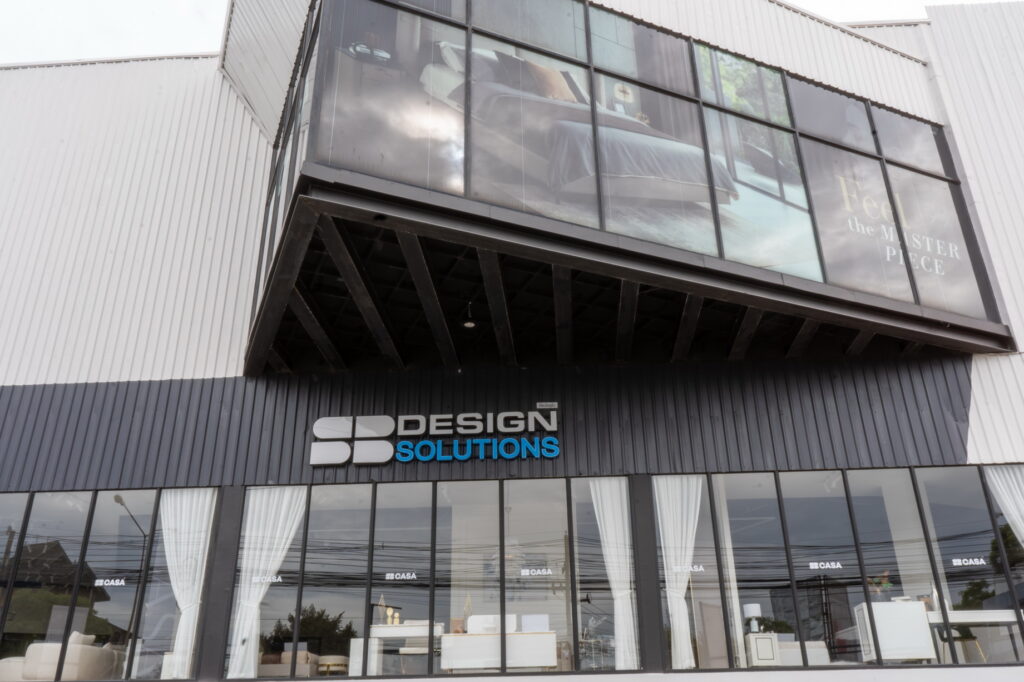 เอสบี ปักหมุดเชียงใหม่ เปิดโมเดลโชว์รูมใหม่ “เอสบี ดีไซน์ โซลูชัน” สาขาที่ 2 บุกตลาดภาคเหนือเต็มรูปแบบ พร้อมเปิดเวที Young Designer Award ร่วมกับมหาวิทยาลัยเชียงใหม่ หนุนดีไซน์เนอร์รุ่นใหม่ใช้บ้านจริงเป็นเวทีโชว์ไอเดีย