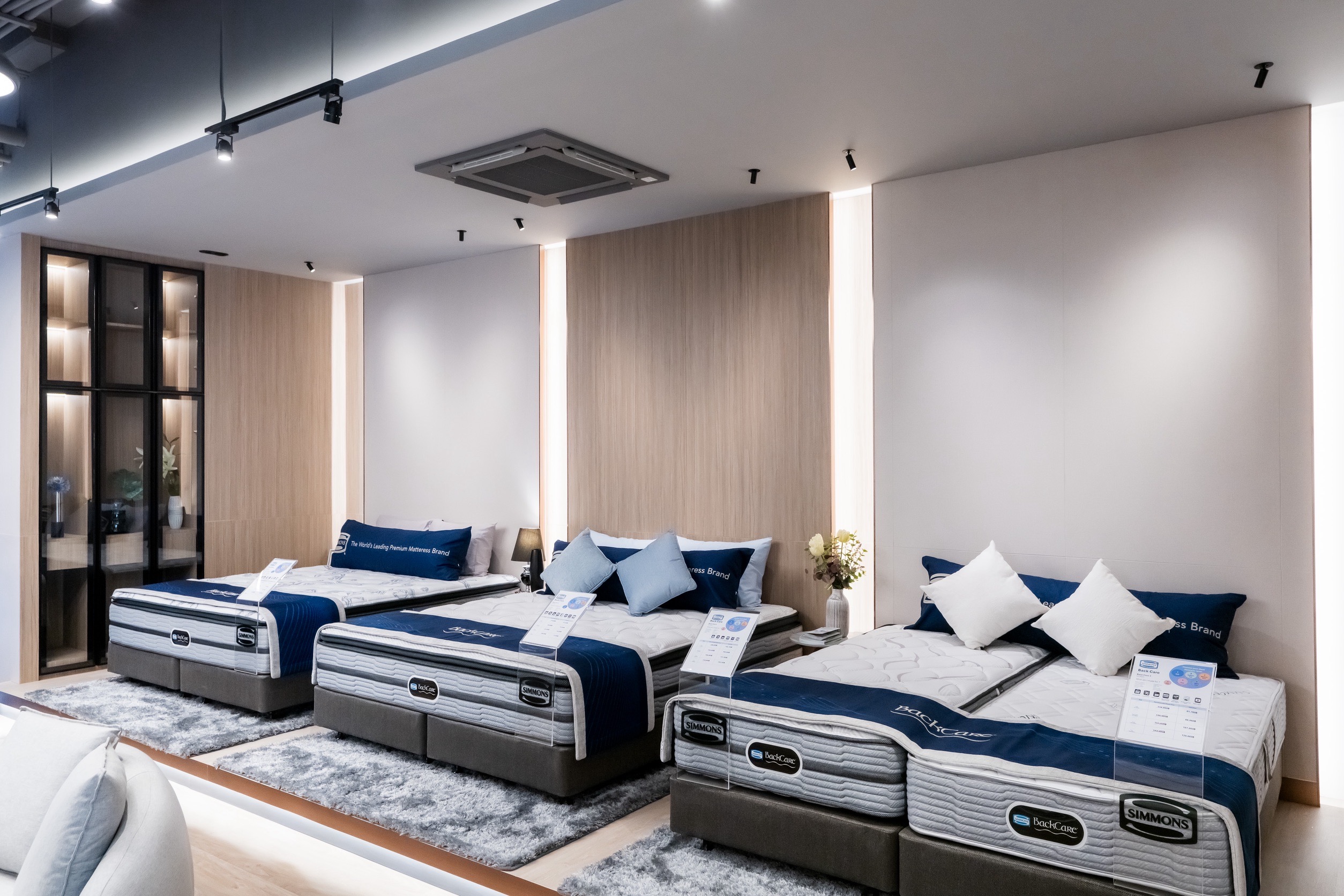 ซิมมอนส์รุกขยายตลาดในประเทศไทย เปิดตัว “simmons Gallery ทองหล่อ” ยกระดับประสบการณ์การนอนระดับพรีเมียม พร้อมเสริมความแข็งแกร่งในตลาดอาเซียน
