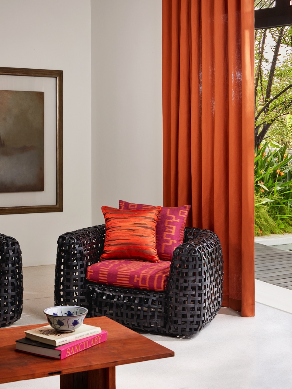 เปิดศักยภาพแบรนด์ไทยบนเวทีโลก! จิม ทอมป์สัน ผ่าอนาคตสิ่งทอเมืองไทย ดันหัตถศิลป์ดั้งเดิม สู่ซอฟต์พาวเวอร์ยุคใหม่ที่ถักทอจากมรดกทางวัฒนธรรม