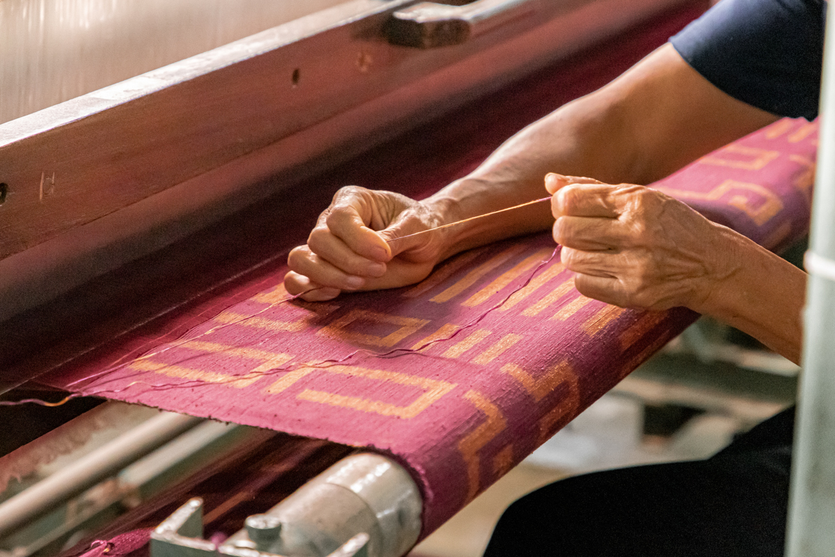 เปิดศักยภาพแบรนด์ไทยบนเวทีโลก! จิม ทอมป์สัน ผ่าอนาคตสิ่งทอเมืองไทย ดันหัตถศิลป์ดั้งเดิม สู่ซอฟต์พาวเวอร์ยุคใหม่ที่ถักทอจากมรดกทางวัฒนธรรม