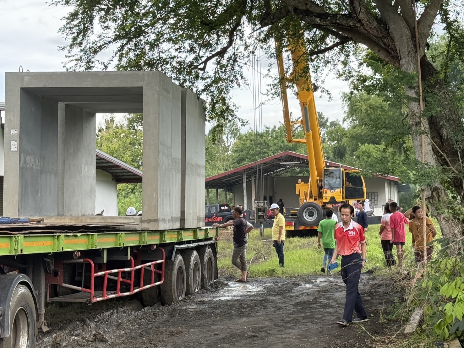 แสนสิริ ส่งมอบบังเกอร์นวัตกรรมพรีคาสท์ เสริมความปลอดภัย พี่น้องพื้นที่สีแดงชายแดนไทย