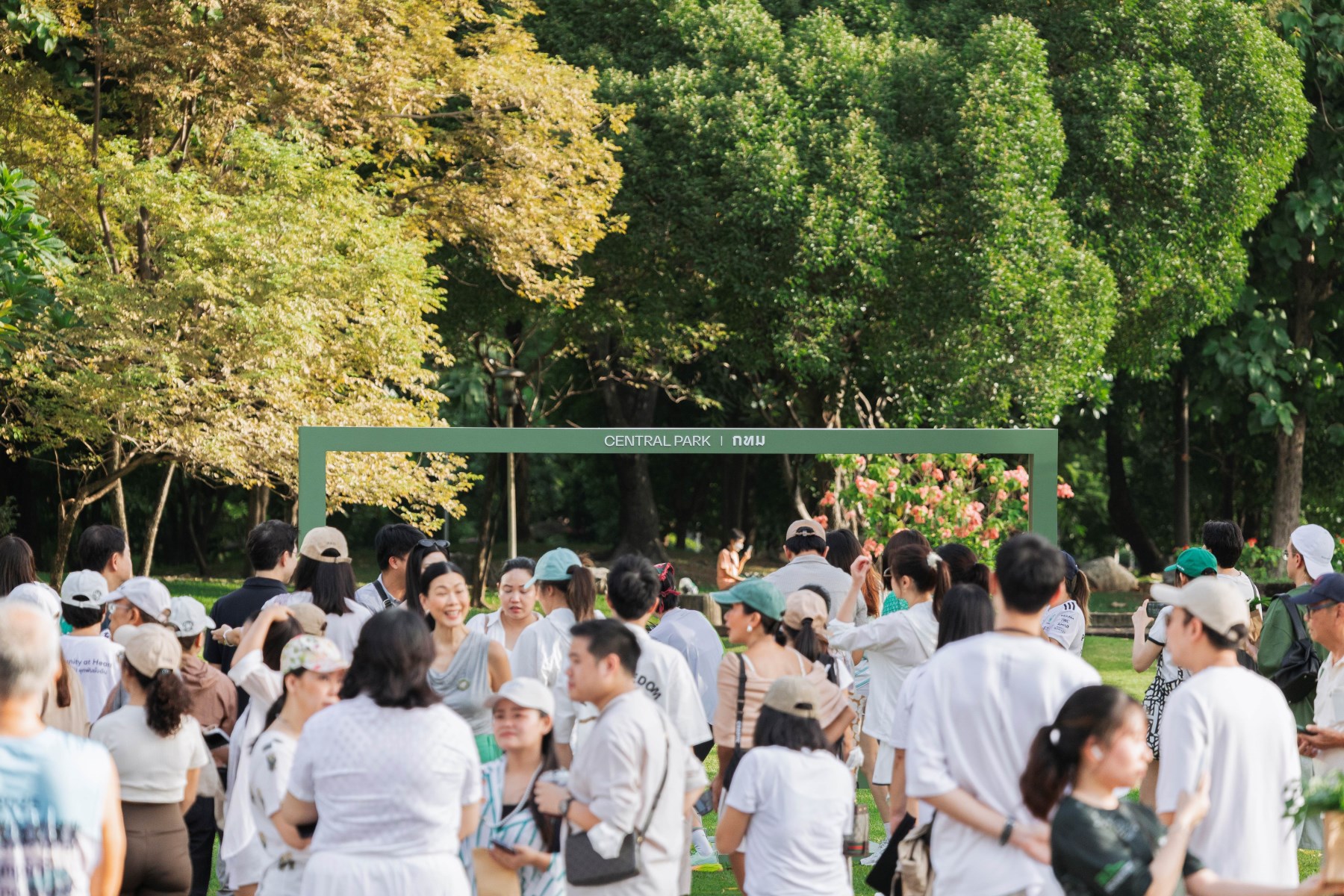 เซ็นทรัล พาร์ค จัดกิจกรรม Here For All Of You พลิกป้ายโฆษณาเป็นที่พักใจในสวนลุมพินี จับมือ กรุงเทพมหานคร สร้างพื้นที่ Well Being สำหรับทุกคน