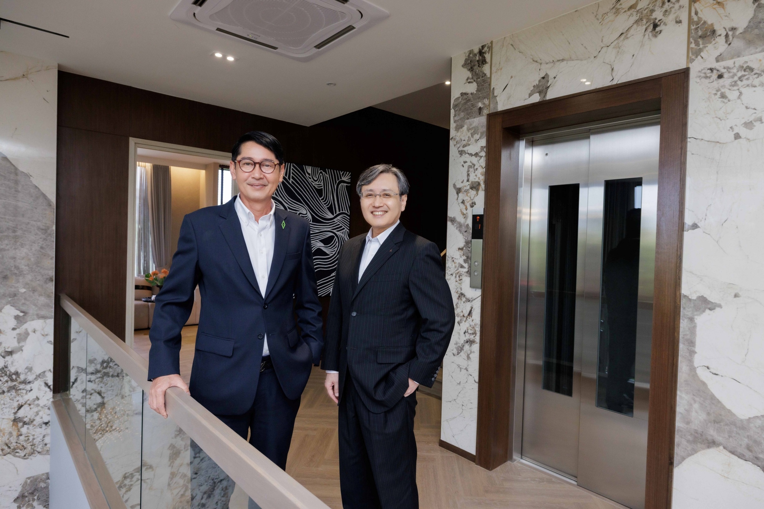 “พฤกษา” ผนึกพันธมิตรระดับโลก “มิตซูบิชิ เอลเลเวเตอร์” มุ่งสร้างคุณภาพชีวิตที่ “อยู่ดี…ทั้งชีวิต” นำร่องความร่วมมือที่โครงการหรู “เดอะ ปาล์ม เรสซิเดนเซส พัฒนาการ”