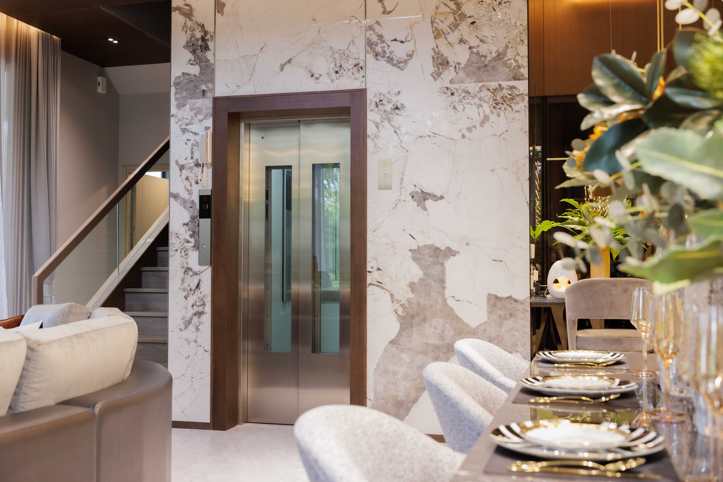 “พฤกษา” ผนึกพันธมิตรระดับโลก “มิตซูบิชิ เอลเลเวเตอร์” มุ่งสร้างคุณภาพชีวิตที่ “อยู่ดี…ทั้งชีวิต” นำร่องความร่วมมือที่โครงการหรู “เดอะ ปาล์ม เรสซิเดนเซส พัฒนาการ”