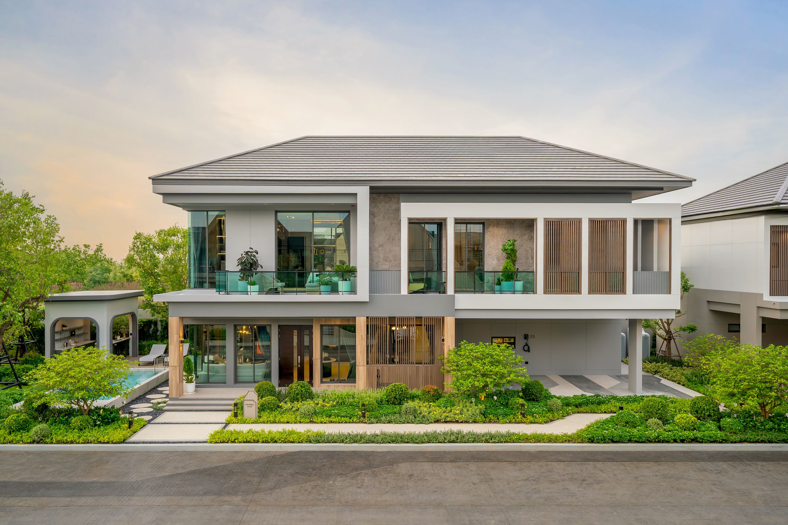 Sc Asset ยกทัพบ้าน–คอนโดกว่า 75 โครงการ พร้อมโปรเด็ดโดนใจ! แจก Benz E 350 E Exclusive มูลค่า 3.65 ล้าน* ลุ้น Lucky Draw โฉนดทองคำมูลค่า 1 ล้านบาท* และอื่นๆอีกมากมาย ณ เซ็นทรัลลาดพร้าว 28 ส.ค. – 3 ก.ย. 68 นี้