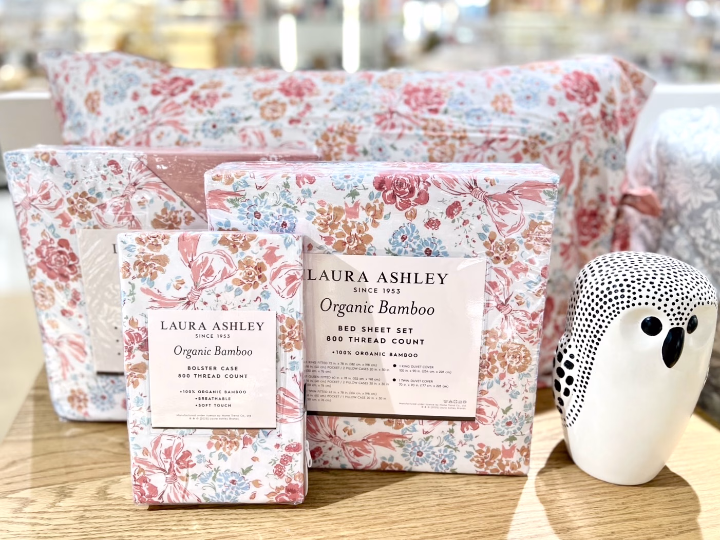 ลอร่า แอชลีย์ (laura Ashley) เปิดตัวคอลเลกชันใหม่ “timeless British Elegance : Vibrant Bloom Collection” พร้อมขยายช่องทางขายที่ สยามพารากอน และ ดิ เอ็มโพเรียม