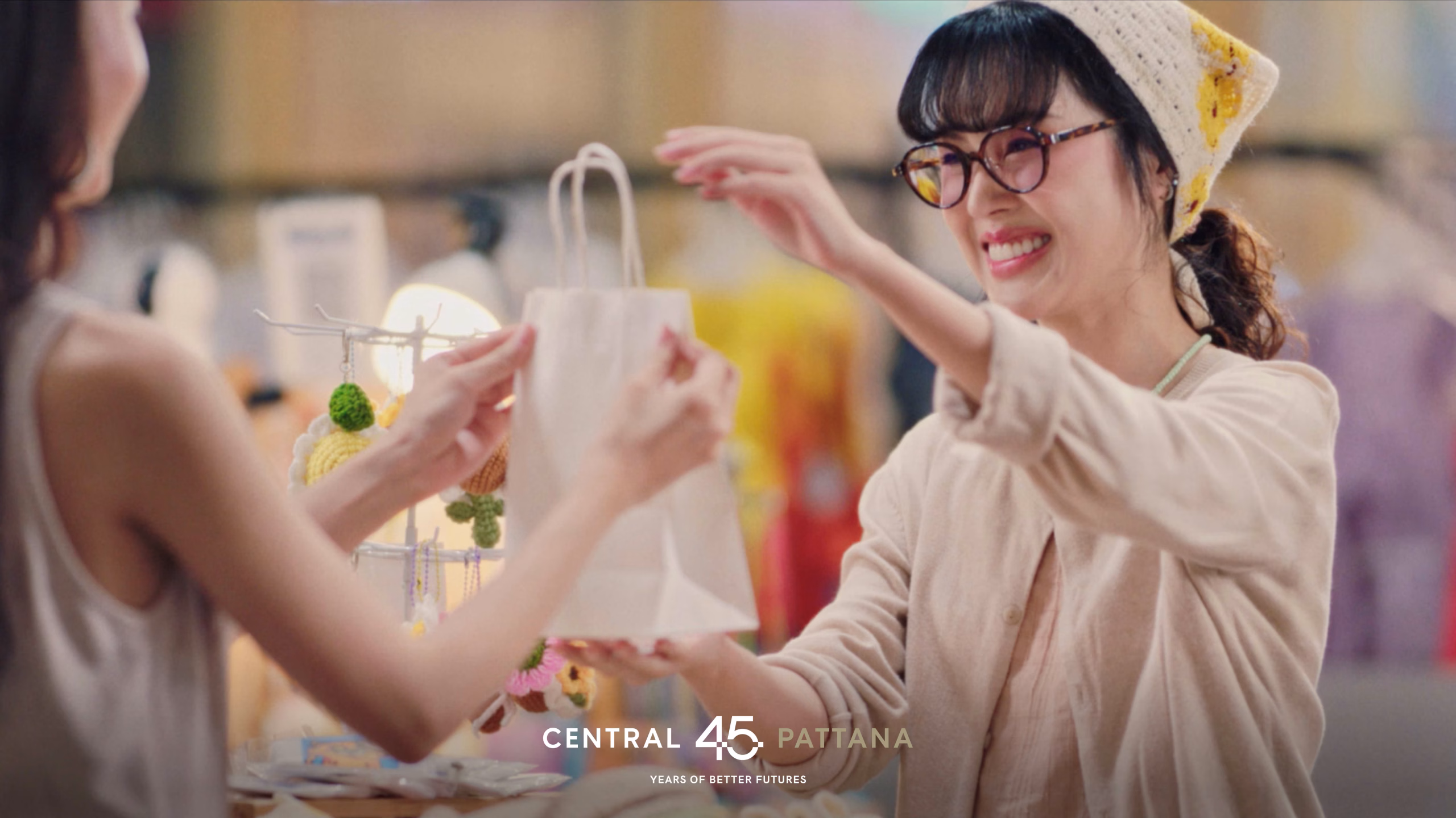 “ภูมิใจที่ได้พัฒนา” เซ็นทรัลพัฒนาผนึกพาร์ทเนอร์ตอกย้ำความสำเร็จตลอด 45 ปี จับมือแบรนด์ร้านค้า Co Creating Meaningful Stories และโปรโมชันพิเศษตลอดเดือน ก.ย. นี้ ที่ศูนย์การค้าเซ็นทรัล