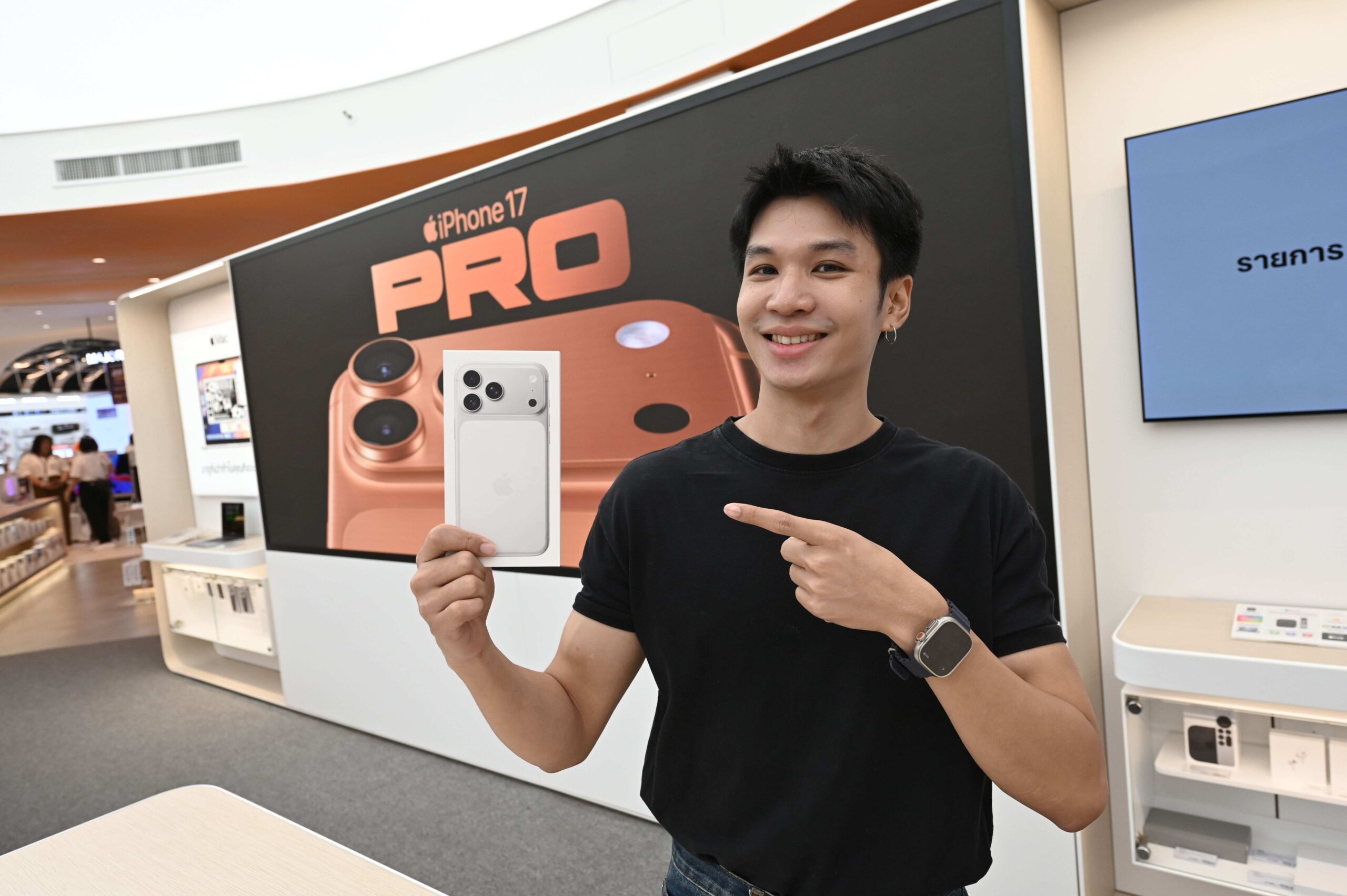 เพาเวอร์บาย ชวนลูกค้ากลุ่มแรกแกะกล่อง Iphone 17 พร้อมกันทั่วไทย สัมผัสประสบการณ์เอ็กซ์คลูซีฟ พร้อมโปรแรงจัดเต็ม