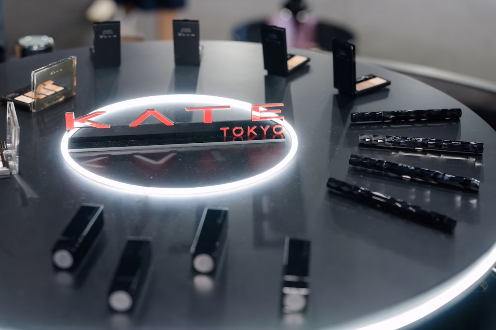 Kate ชวนร่วมสัมผัสพลังความงามภายใต้แคมเปญ “lights On Shadow” ในงาน Nippon Haku Bangkok 2025 พร้อมเปิดตัว Brand Muse คนใหม่ “ตู ต้นตะวัน” ที่จะมาถ่ายทอดความมั่นใจ และเสน่ห์ที่ไร้กฎเกณฑ์