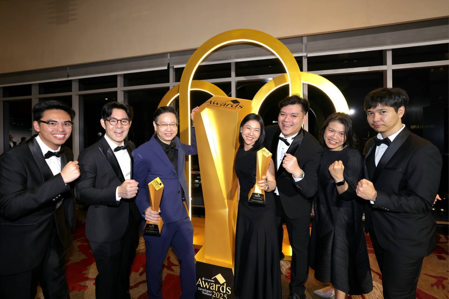 “พฤกษา คว้า 2 รางวัลใหญ่ “livinginsider Thailand Developer Awards 2025” จาก แชปเตอร์ เจริญกรุง–ริเวอร์ไซด์ และเดอะ รีเซิร์ฟ วิลล่า 89/1 ประกาศความสำเร็จแนวคิด “lifetime Well Living อยู่ดี…ทั้งชีวิต”