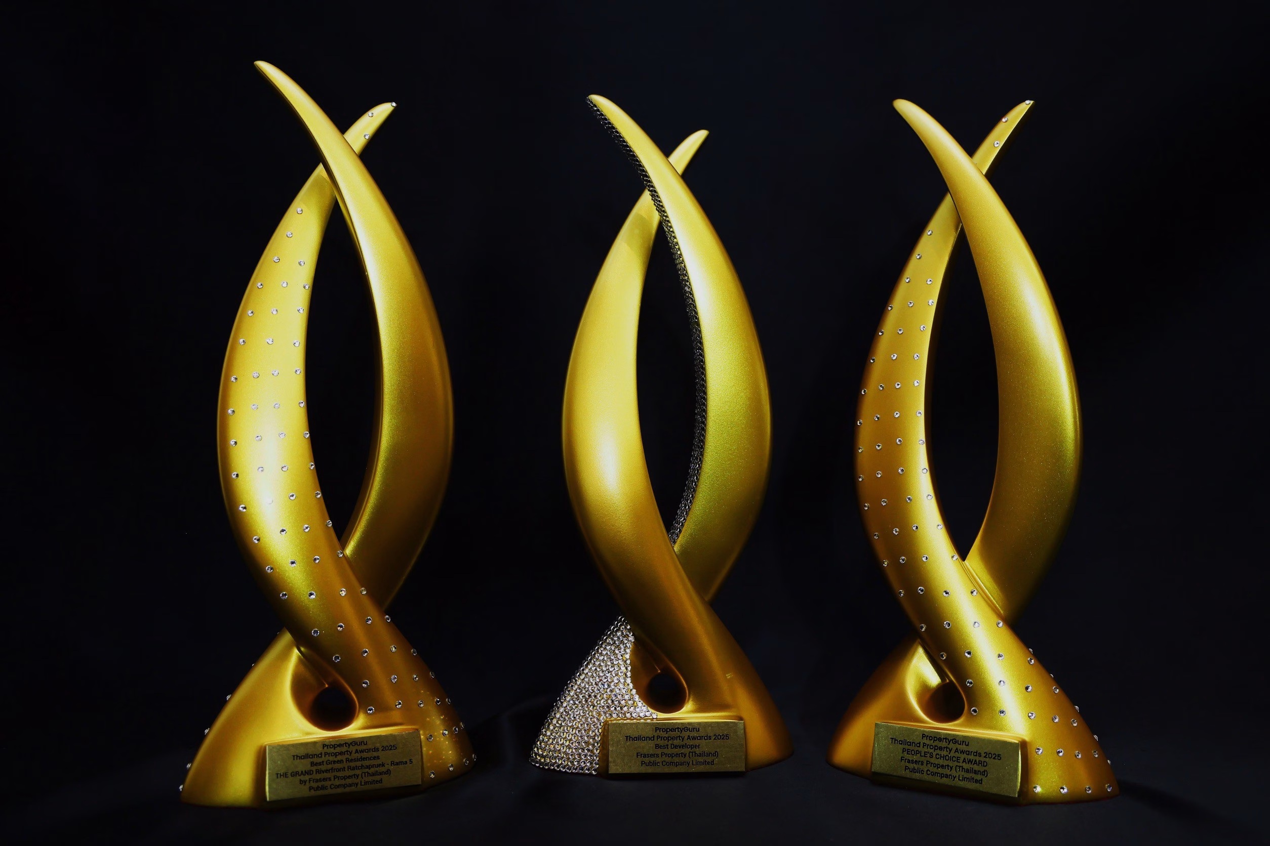 เฟรเซอร์ส พร็อพเพอร์ตี้ ประเทศไทย คว้า 6 รางวัล จากสุดยอดเวทีอสังหาฯ ไทย การันตีคุณภาพ ดีเวลลอปเปอร์ชั้นนำมุ่งยกระดับคุณภาพชีวิต และพัฒนาที่อยู่อาศัยสู่ความยั่งยืน
