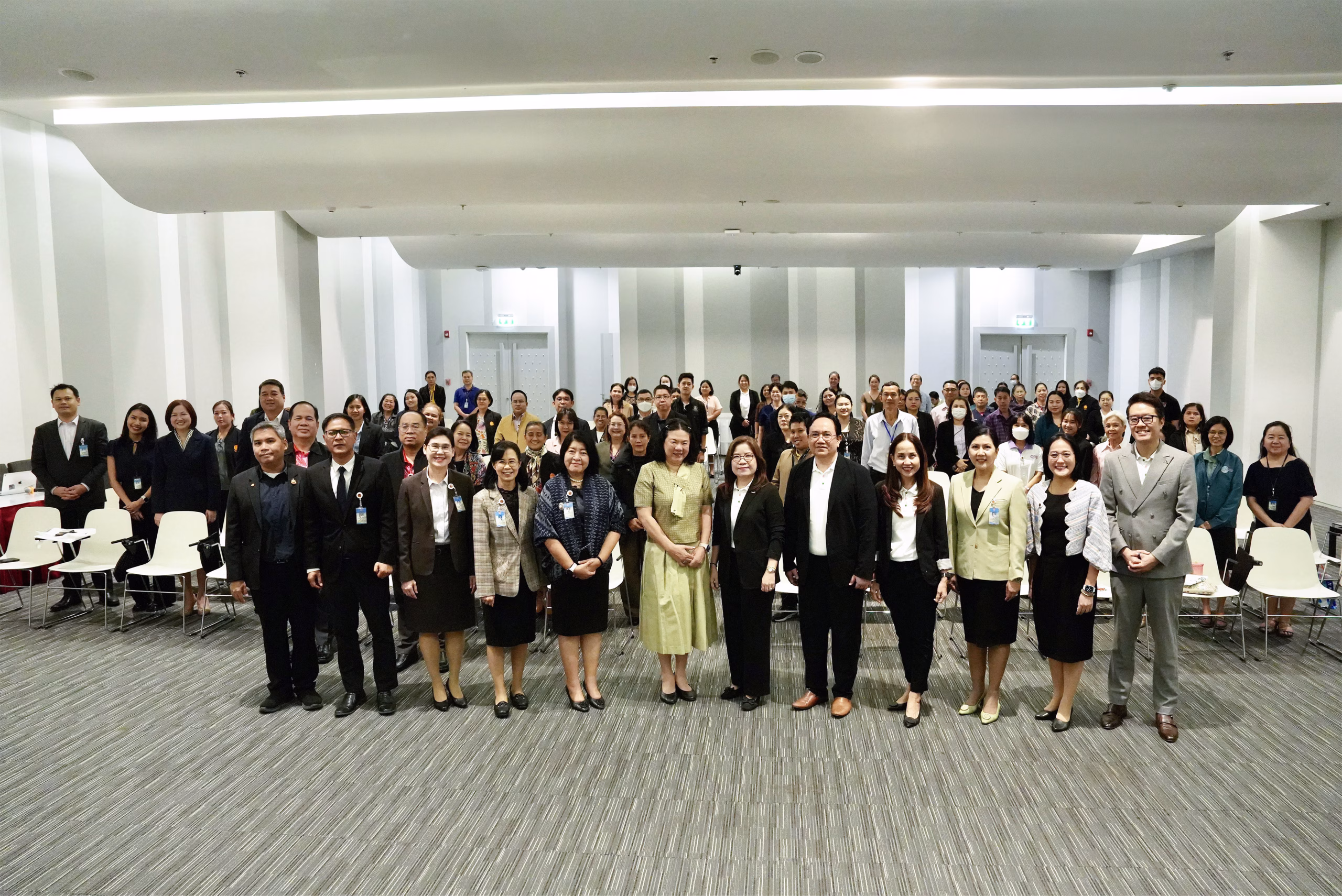 “คลินิกแก้หนี้ By Sam” ร่วมบรรยายความรู้ทางการเงิน “ปลดล็อก ปลดหนี้” แก่สำนักงานเลขาธิการสภาผู้แทนราษฎร