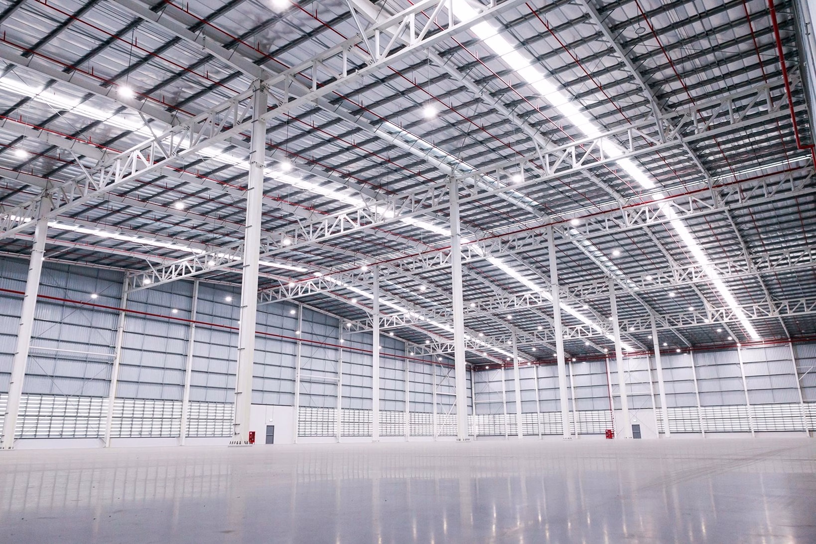 Scx Corporation ผนึก สยามกลการ บุกอมตะซิตี้ ชลบุรี ร่วมลงทุนกว่า 850 ลบ. ผุดคลังสินค้า 37,000 ตร.ม. ชูมาตรฐานอาคารสีเขียว เสริมพอร์ต Recurring Income