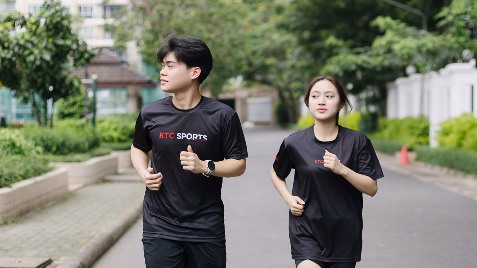 ไม่ใช่ของฟุ่มเฟือย แต่คือความสุข: เมื่อหนังสือ สัตว์เลี้ยง และเวลเนสกลายเป็นการลงทุนทางใจ