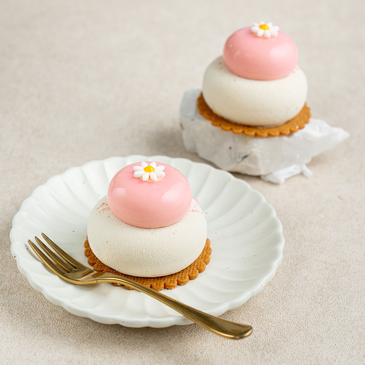 “เดอะ คอฟฟี่ อะคาเดมิคส์” แนะนำเค้กสไตล์ฝรั่งเศส พร้อมโปรพิเศษ ตลอดเดือนกันยายน